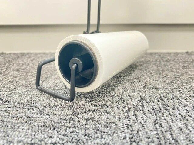 ダイソー ワイヤーカーペットクリーナー（自立式）