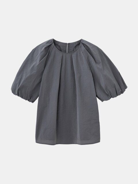 PLSTのハイストレッチナイロンパフスリーブブラウス