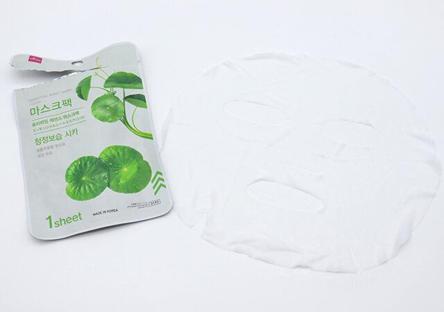 エッセンシャルシートマスク（シカ）