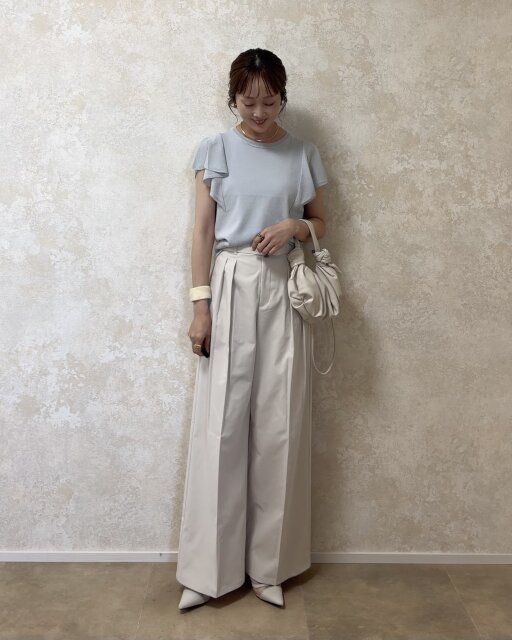 着回しコーデ③ワイドパンツで大人カジュアルコーデ