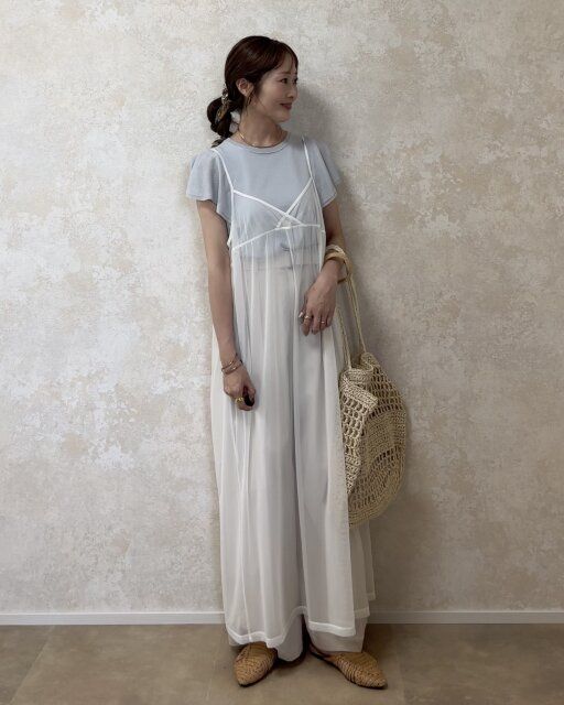 着回しコーデ①チュールワンピース合わせでキレイめカジュアルコーデ