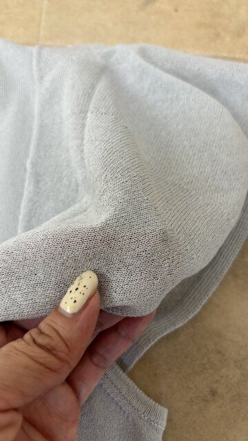 少し透け感あり