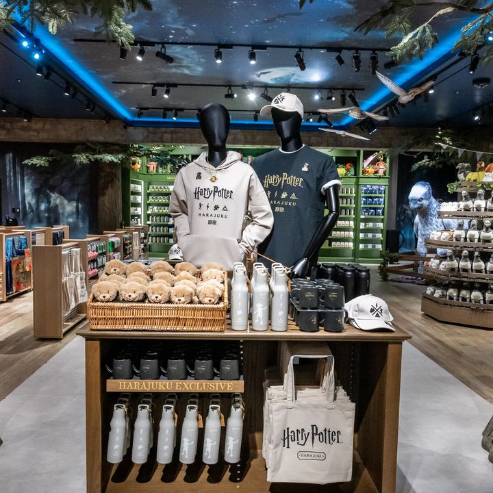 1階：原宿限定グッズ