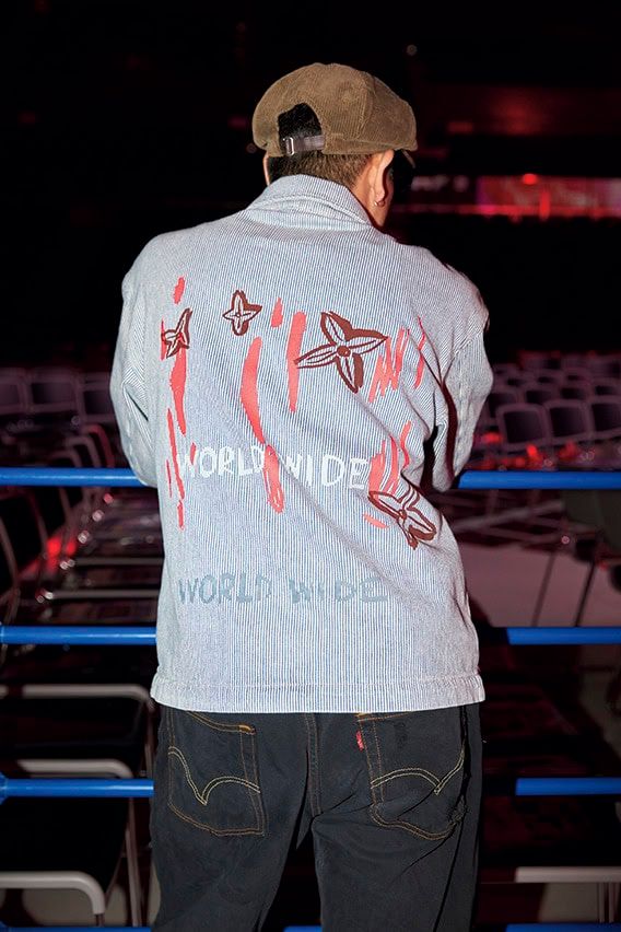 List::XメンバーTenjuの私服スナップ