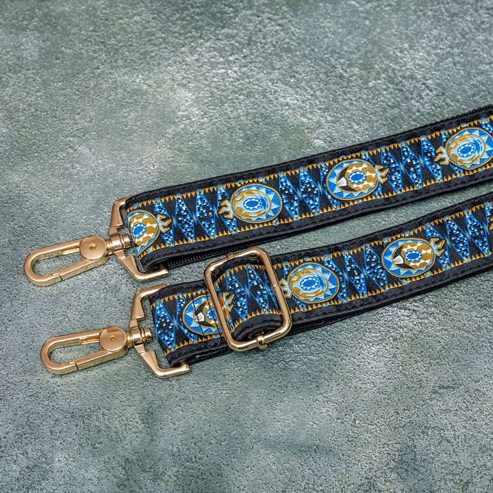 ディズニー ツイステッドワンダーランド ショルダーストラップ「イグニハイド」