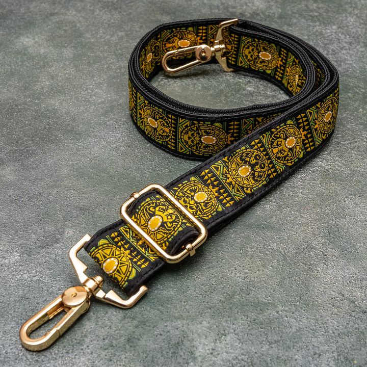 ディズニー ツイステッドワンダーランド ショルダーストラップ「サバナクロー寮」