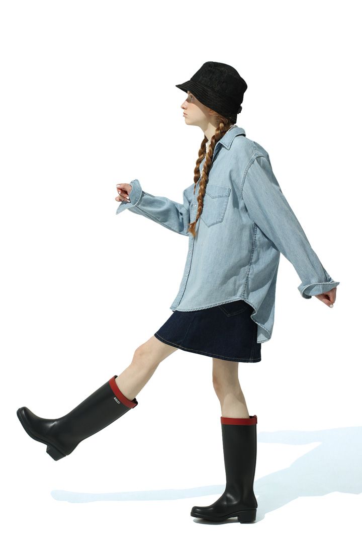 スニーカー、ローファーにレザーシューズ。夏にも履くにはどうすればいい？おすすめコーデ4選