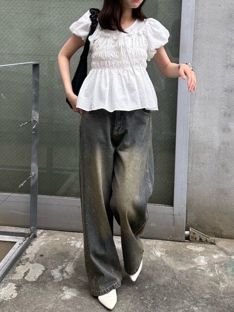 白ブラウスコーデ1