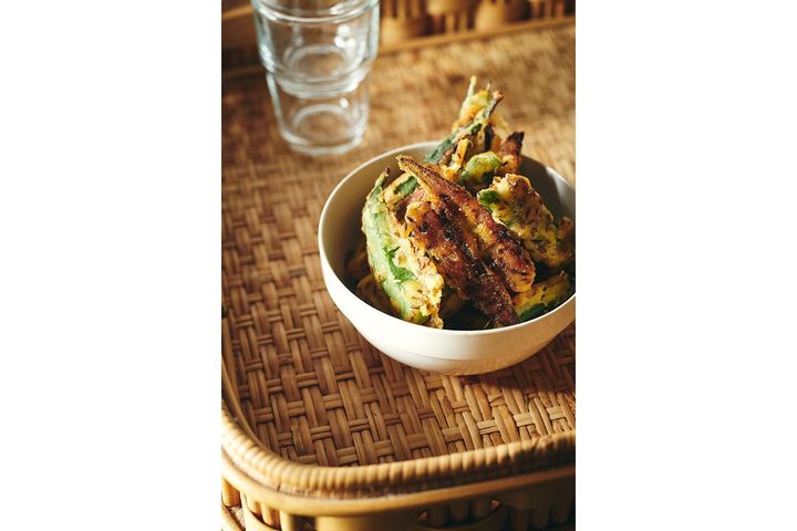 クミンシードの香りが弾ける“オクラのカリカリ焼き”