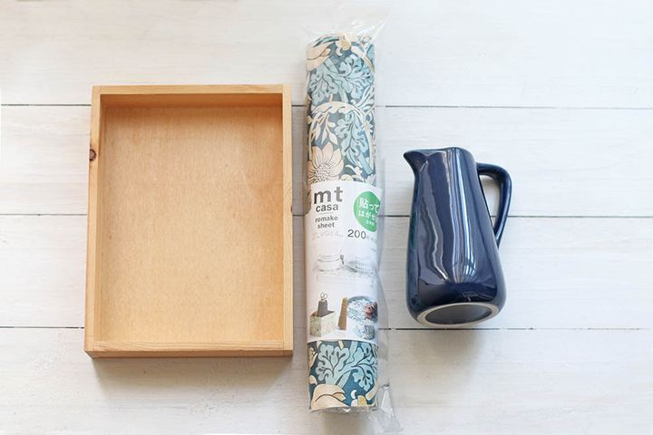 リメイクシートと木製ボックス、花瓶