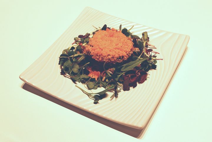 肉割烹 KINTAN「黄金のキャンパスユッケ」1980円 