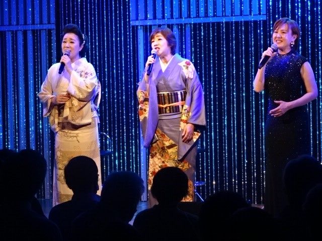 入山アキ子、服部浩子、松川未樹