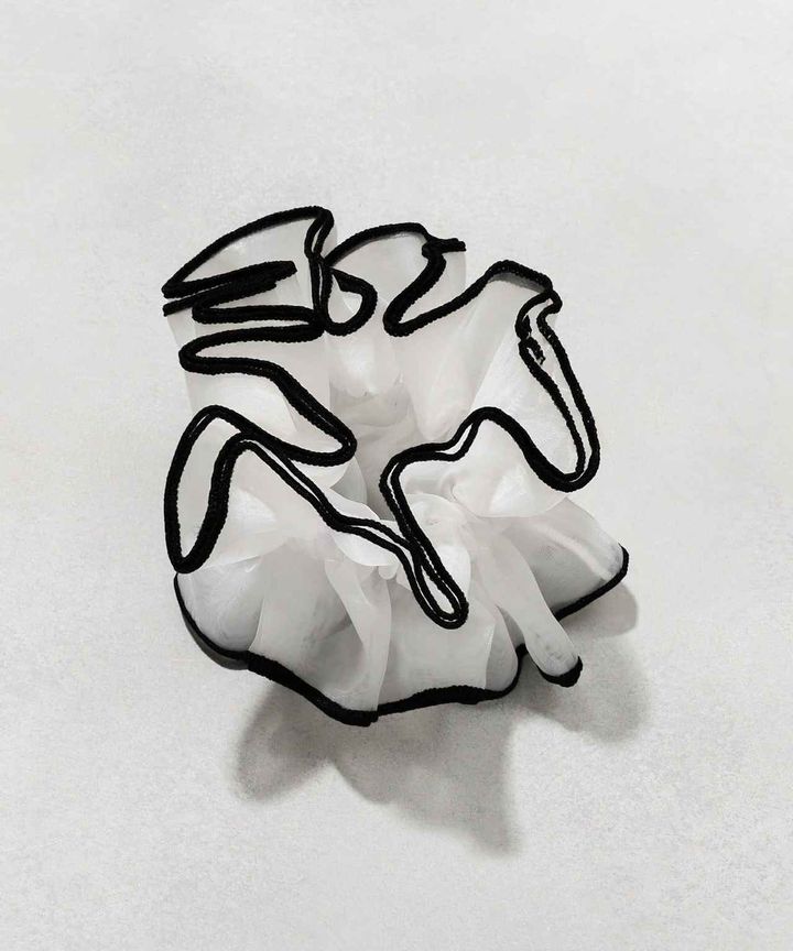 画像1: 出典：3COINS