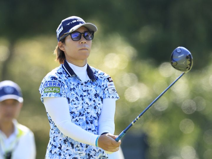 飛ばし屋・女子プロのスイングを解説！飛ばしの秘密はトンカチ強打スイング