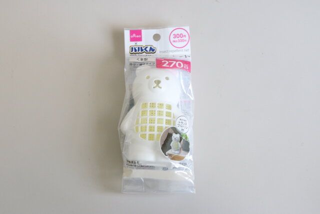 ダイソーのDバルくん虫こないでネット（くま、270日）のパッケージ