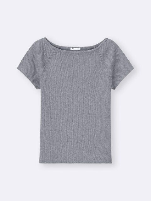 GUのリブニットボートネックプルオーバー