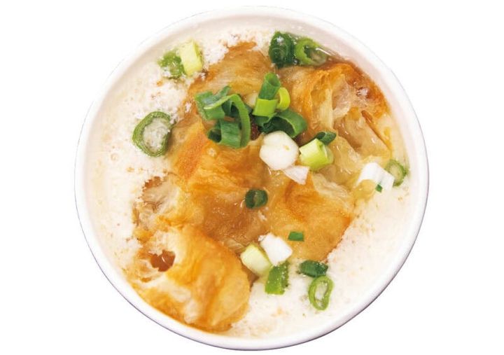 台湾のたくあん、桜えび、ネギが入ったプレーンなシェントウジャンはしっかりした味つけ（35元）。