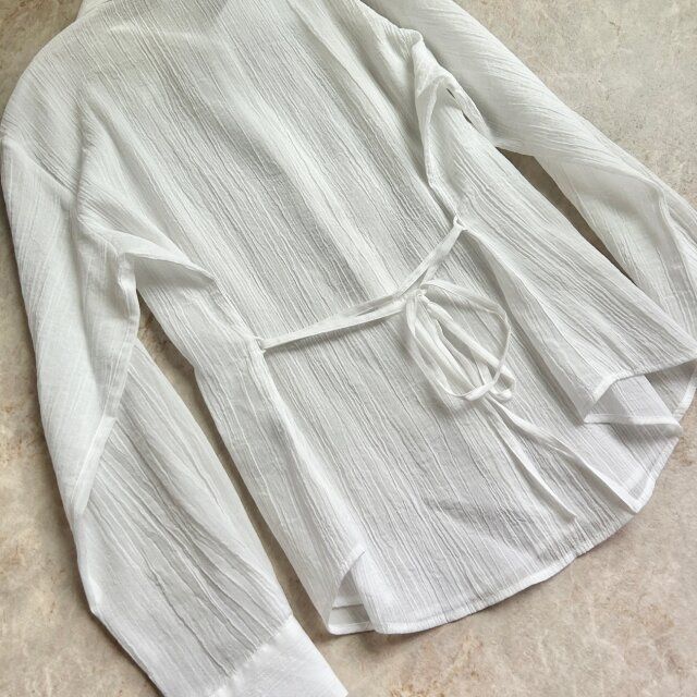 GU テクスチャーシアーシャツ OFF WHITE 付属のリボンは取り外しOK
