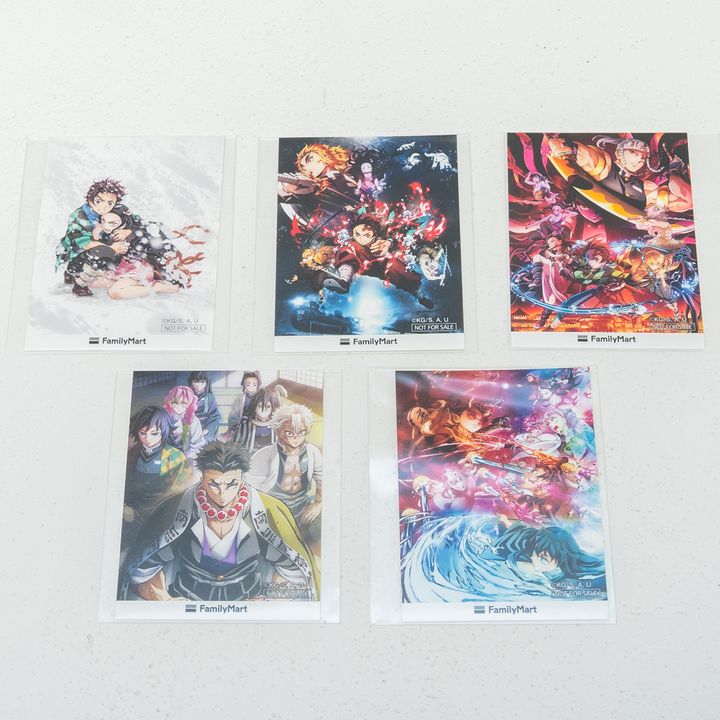 歴代キービジュアルステッカー