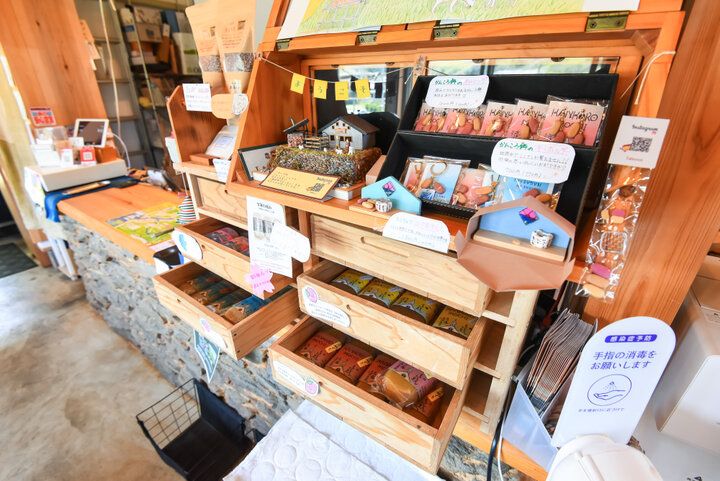 長崎県外海の潜伏キリシタンの里に佇む、かんころ餅カフェ「出津農楽舎」でランチ