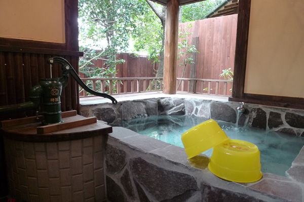 日本発売前のプロトタイプを試乗！スズキ初のEVはなんとSUVだった！［スズキe ビターラ］