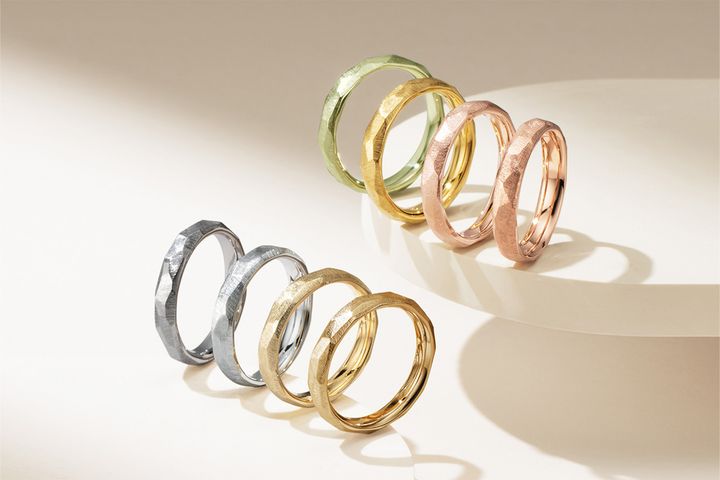 ダイヤモンドジュエリーのブランド「ブリリアンスプラス」の地金8カラー