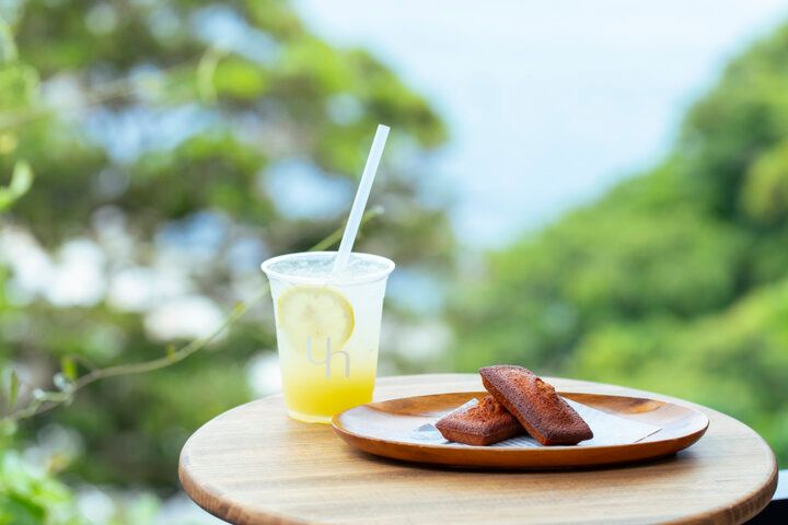 江ノ島の絶景テラスでひとやすみ♪海風が心地よいリゾートカフェ「UMITO café by n.」
