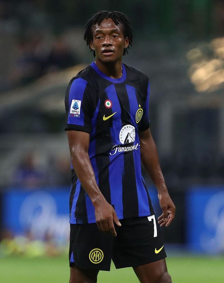 今夏のライバル間移籍も…「ファンが強烈に反発した」選手の取引6選