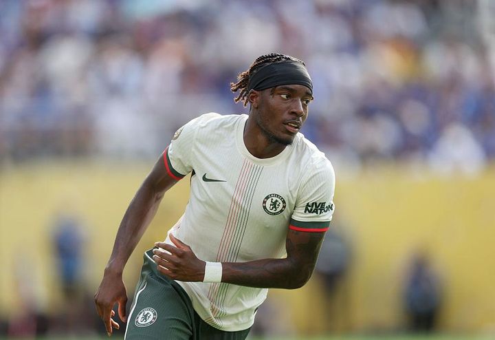 今夏のライバル間移籍も…「ファンが強烈に反発した」選手の取引6選