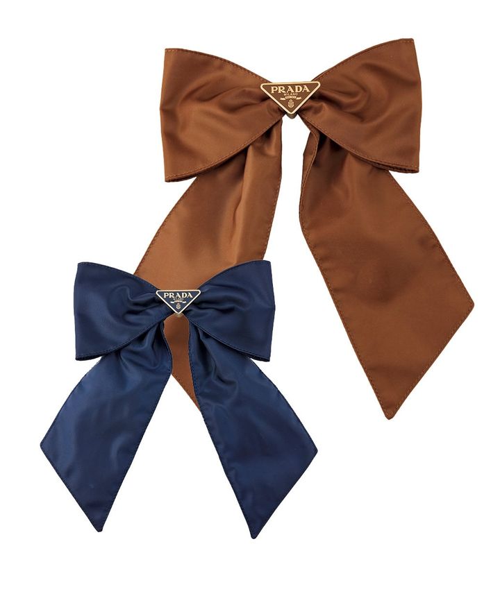 PRADAのバレッタ