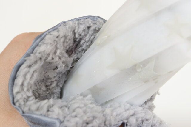 ダイソーの便利な傘用シュシュ（コードストッパー付）