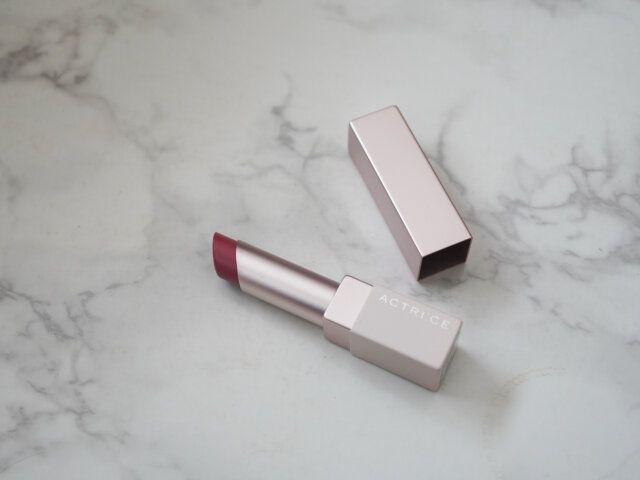 ノエビア「アクトリース ブライトリッチ リップスティック」モーブピンク