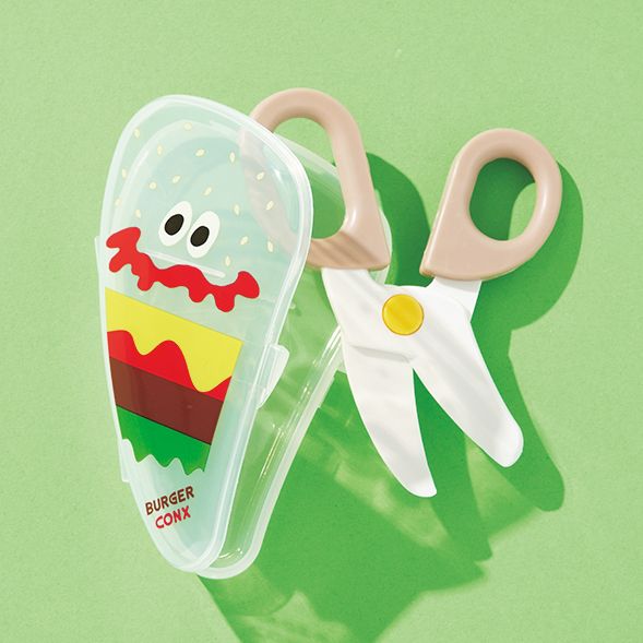 かわいいのに実用的！ ケース付きの便利な「フードカッター」とおさんぽに行こう！【最新号からちょっと見せ】の画像1