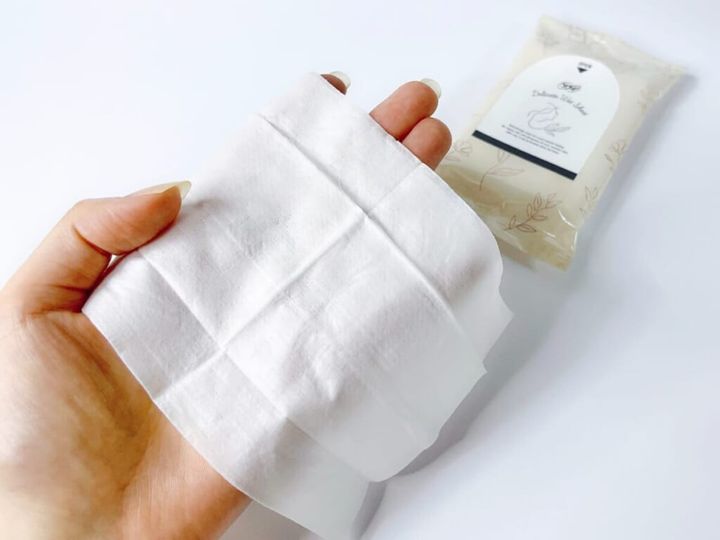 ソフィ「デリケートウェットシート」フローラルの香り