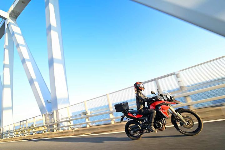 【里中はるか（はるか180cm）さん】バックパッカーからはじまった海外レンタルバイクツーリング