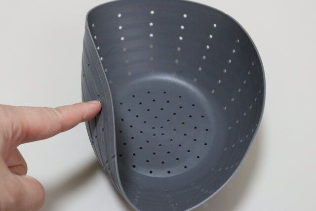 セリアのやわらかい絞れるシリコーンザル