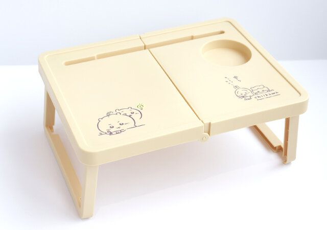 ちいかわ折りたたみテーブル正面