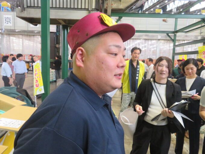 東京青果株式会社 果実第3事業部 佐藤純哉主任