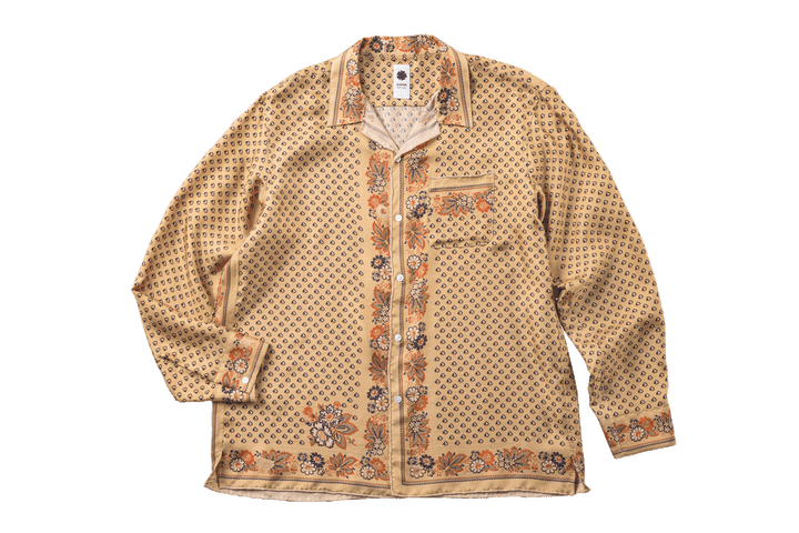 〈バウルズ〉のシルクスカーフシャツ