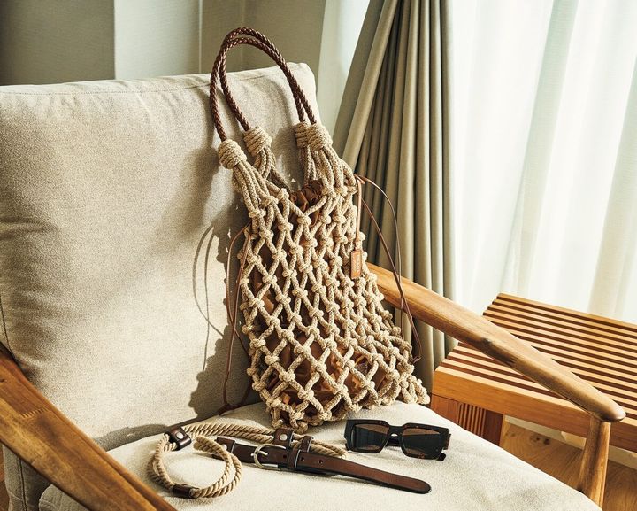 プラダの新作バッグ、ベルト、サングラス