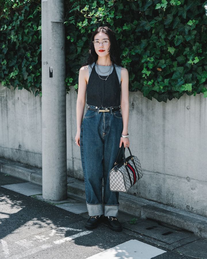 上級者の 最旬“夏デニム”スタイル5選。お洒落な重ね着で差をつけて【TOKYO SNAP】