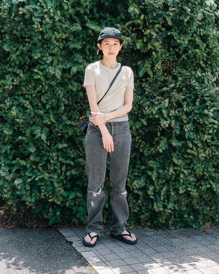 上級者の 最旬“夏デニム”スタイル5選。お洒落な重ね着で差をつけて【TOKYO SNAP】