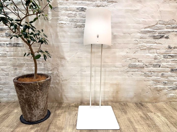 ペットオーナーの部屋掃除に革命！抜け毛掃除もできる消臭スプレー＆ペット特化脱臭機をご紹介