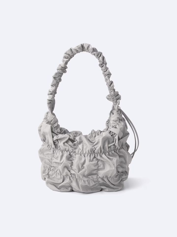 画像1: 出典：GU