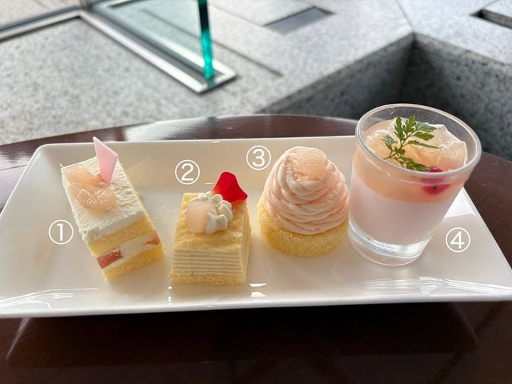 小田急ホテルセンチュリーサザンタワー 20階「ラウンジ サウスコート」 ピーチアフタヌーンティー