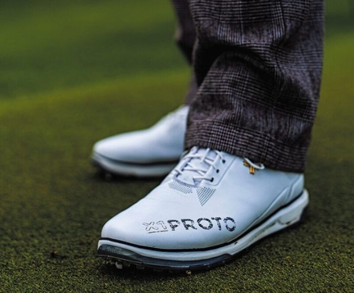 気鋭の高機能ゴルフシューズメーカーがトッププロと共同開発