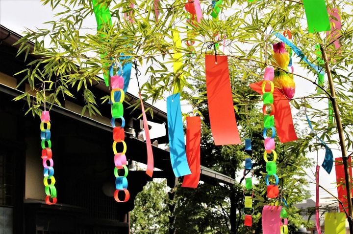 高齢者が短冊に込める願い事は… ※画像はイメージ