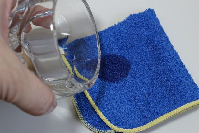 セリアの刺繍ミニタオルは吸水性が良い