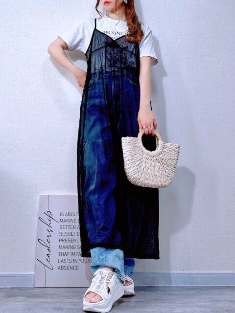 【白T＋デニム＋ブラックシアーキャミワンピ】カジュアルMIXで即こなれ感♡