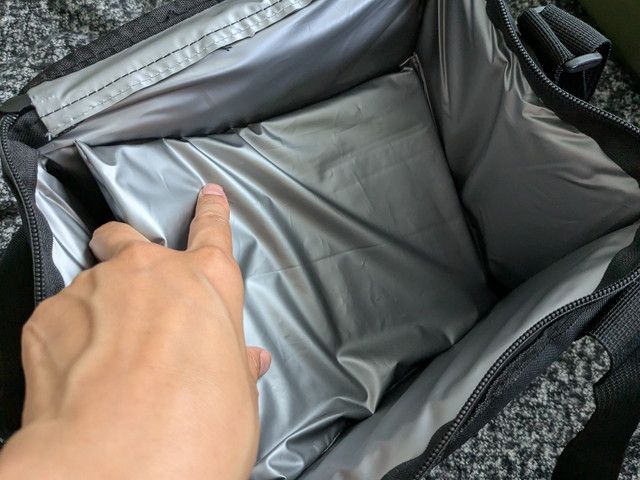 保冷バッグ底